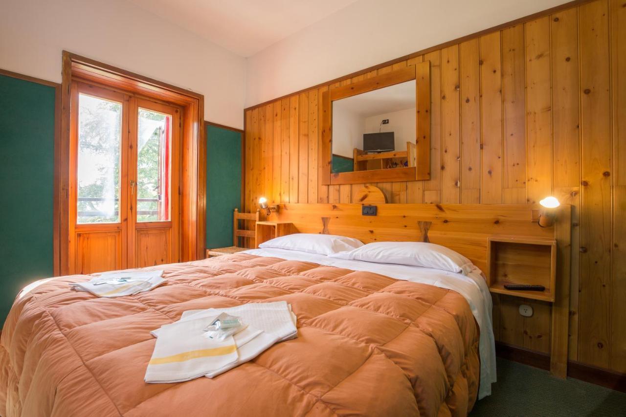 Hotel La Piccola Baita تيرمينيلو المظهر الخارجي الصورة