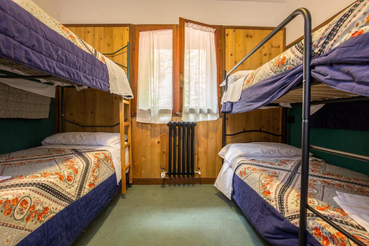 Hotel La Piccola Baita تيرمينيلو المظهر الخارجي الصورة