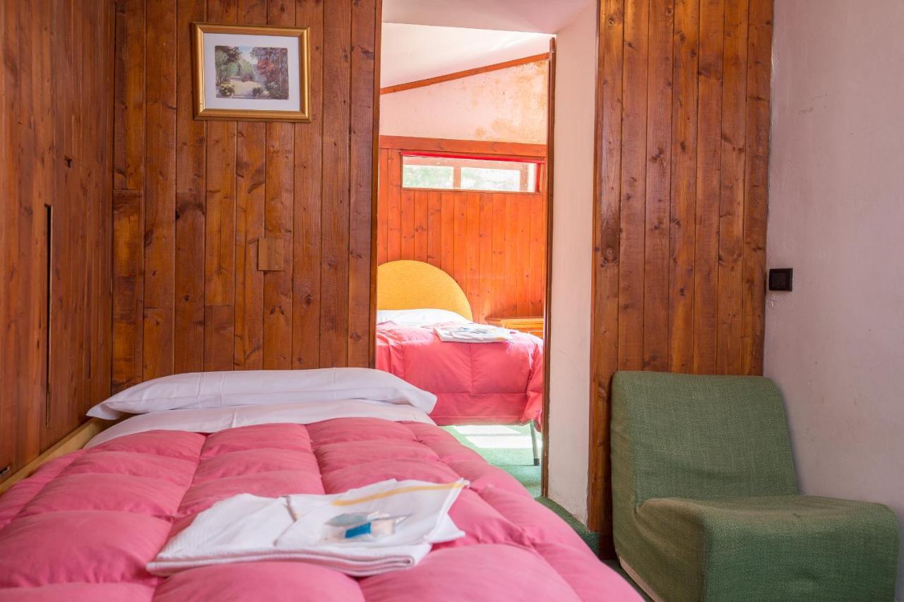 Hotel La Piccola Baita تيرمينيلو المظهر الخارجي الصورة