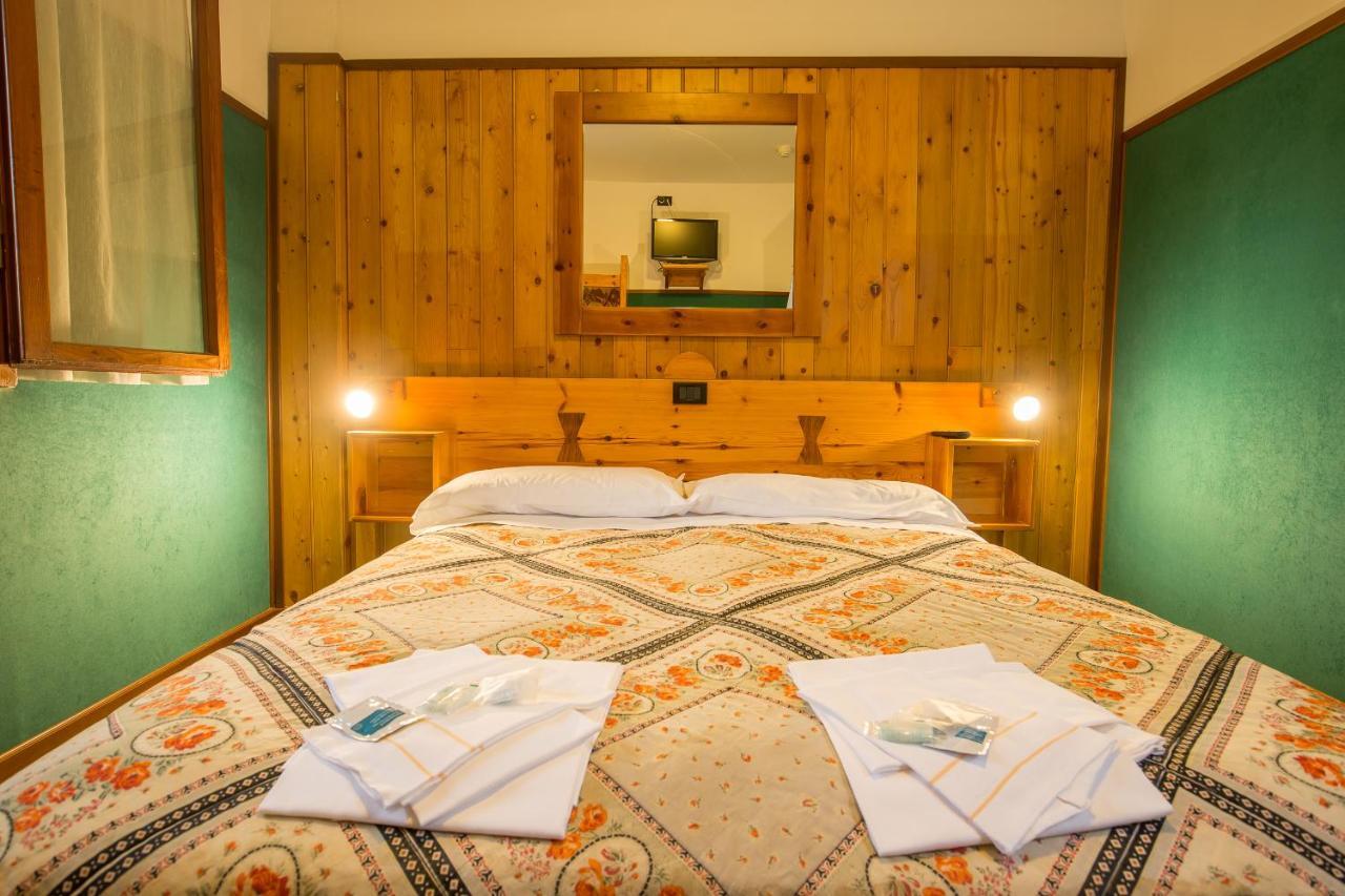 Hotel La Piccola Baita تيرمينيلو المظهر الخارجي الصورة